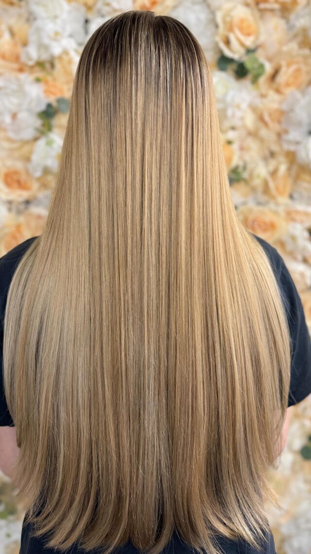 Besuchen Sie die Nesrin Private Hairlounge und erleben Sie den Zauber eines Premium Blond Salons in München. Vereinbaren Sie gleich einen Termin und lassen Sie sich von unserem Team verwöhnen. Wir freuen uns darauf, Ihre blonden Haarträume wahr werden zu lassen! ✨💛 

#PremiumBlondSalon #München

#friseurin #friseure #friseurmeisterin #betriebswirt #friseurunternehmerin #friseurunternehmer #balayage #babylights #blondsalon #blonde #barbiestyle #nesrinprivatehaircare #presse #beautifuldestinations #beautyshooting #münchnerblogger #model #voguemagazine #voguegermany #bild #frauenbusiness #prom #schauspieler #deutschland